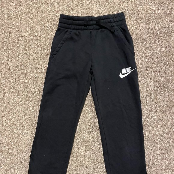 Boys nike jogging pants - Picture 1 of 3